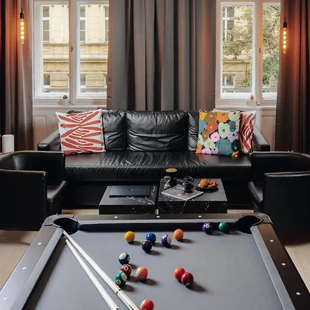 Cinema Apartment Billiard & Foosball - City Centre Prague Exterior photo