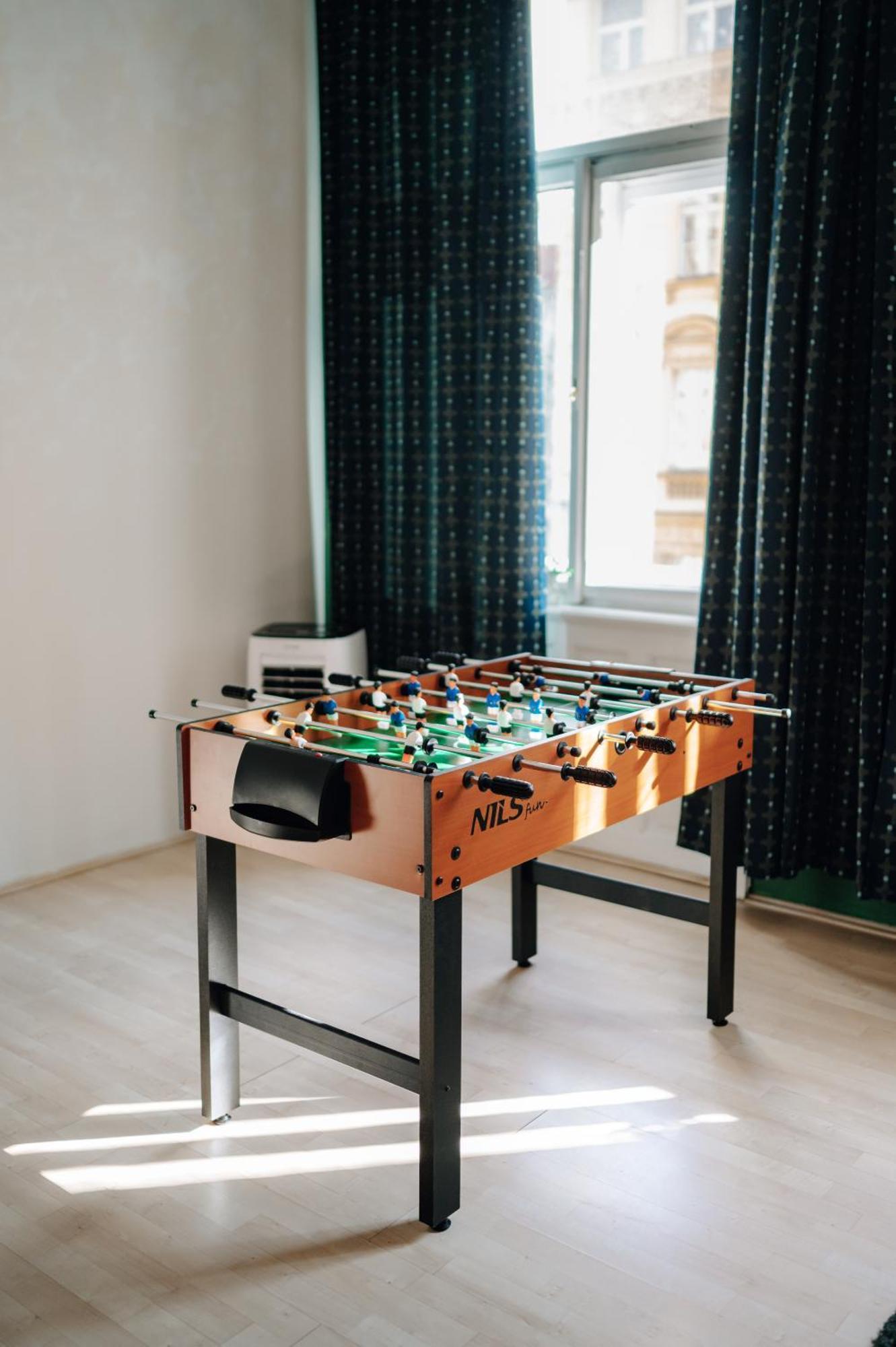 公寓 Cinema Billiard & Foosball - Centre *